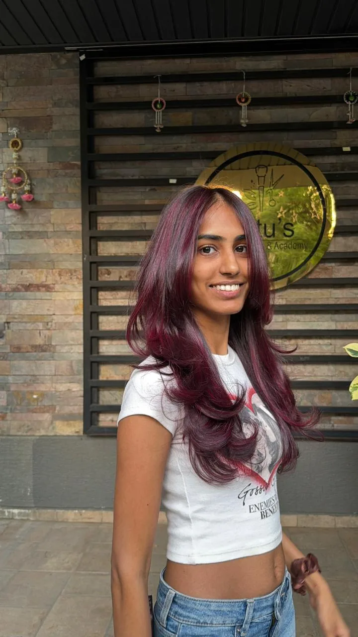 Burgundy colour at Ritu’s