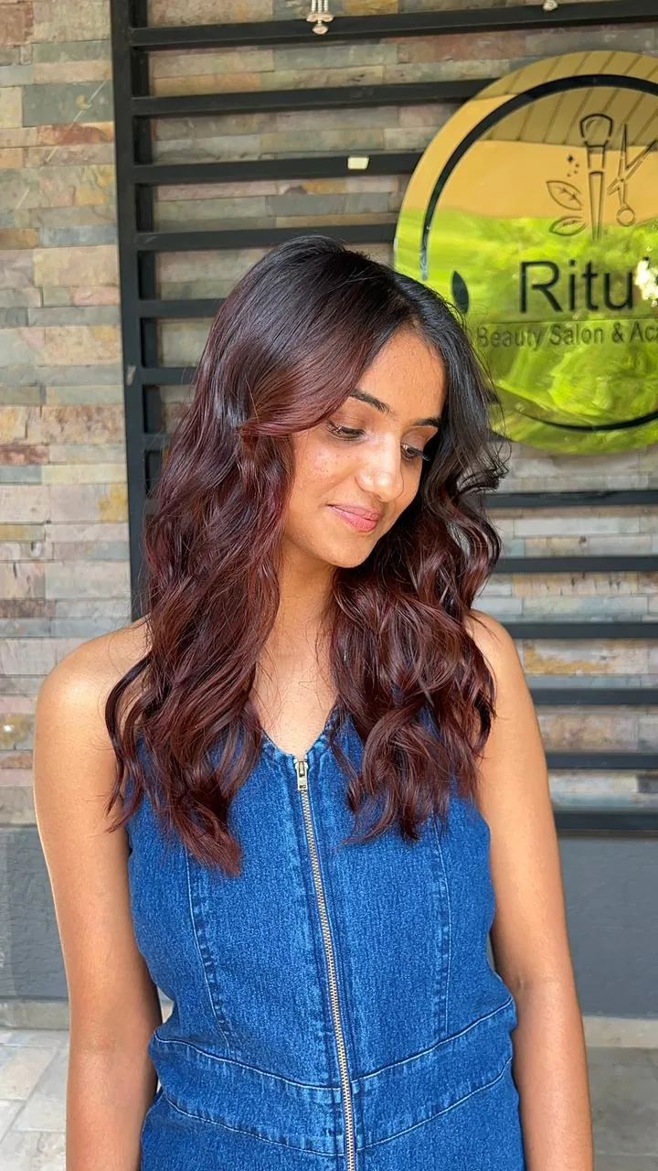 Warm red waves at Ritu’s