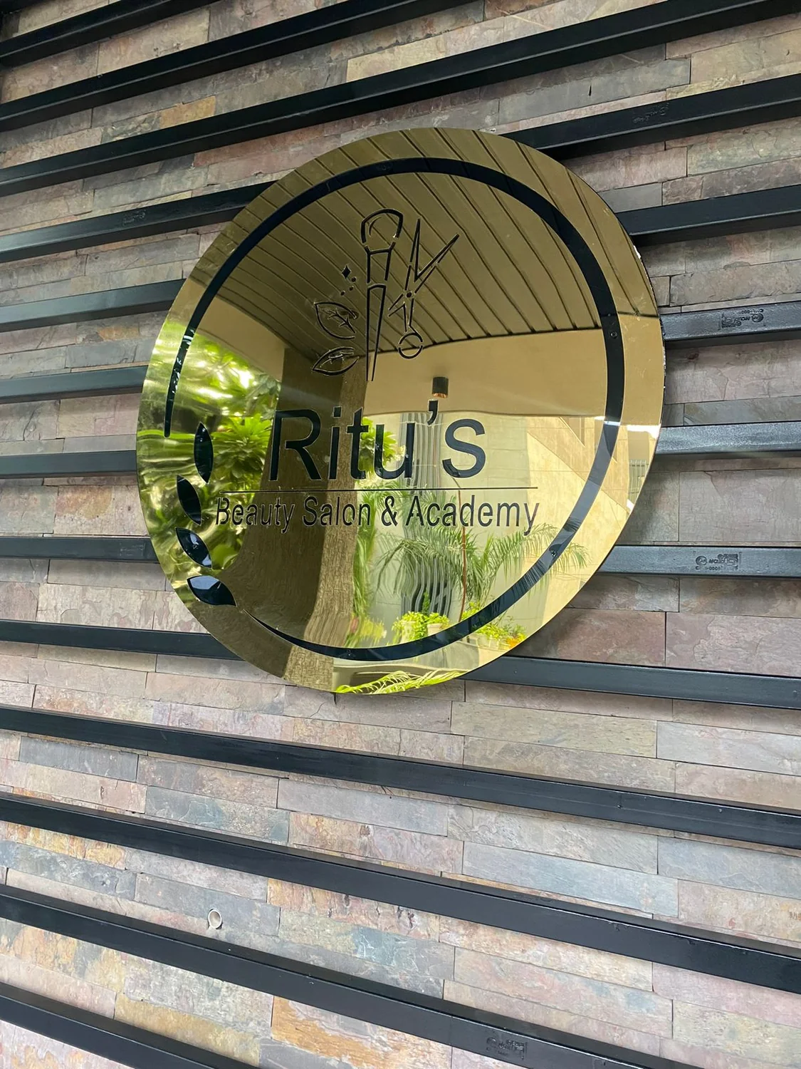 Ritu’s Beauty Salon & Academy entrance